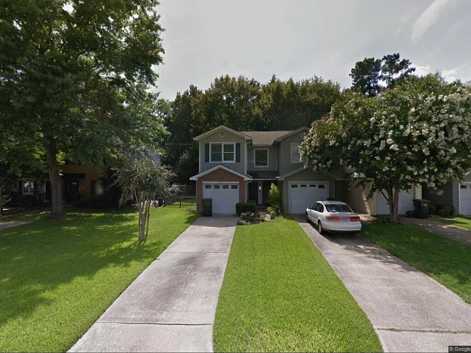 541 Heritage Ct