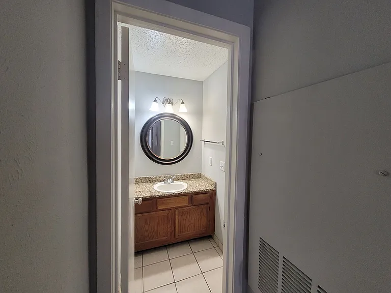 Madeira Apartments at Live Oak — Photo 57