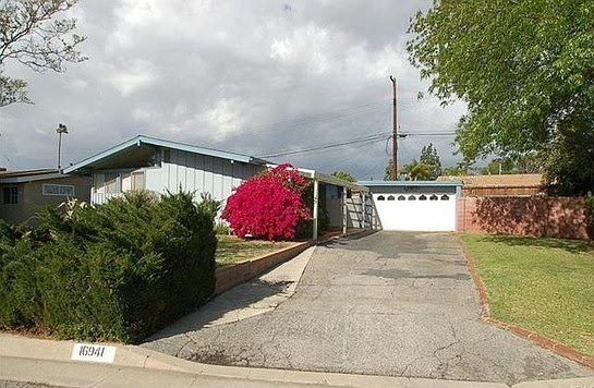 2nd image of 16941 Loukelton St
