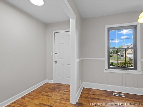 3rd image of 7779 Buttonwood Ave