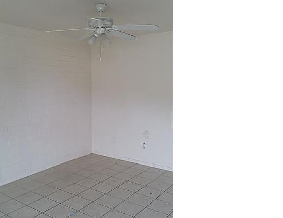 3rd image of 11003 N 15th Ave