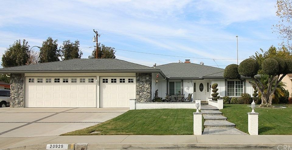 1st image of 20929 Deloraine Dr