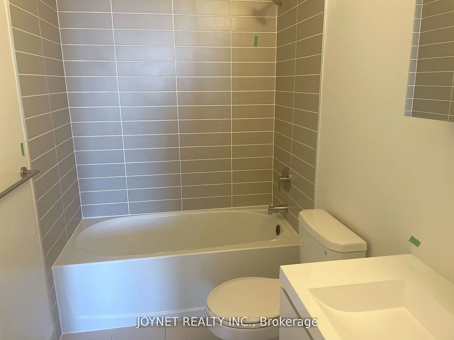 3 bed, $3,000 — Photo 4