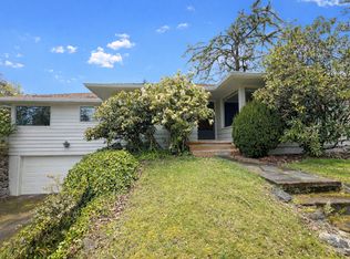 2815 SW Sunset Blvd, Portland, OR 97239