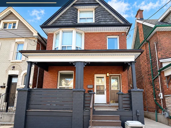 12 Senator Ave, Hamilton, ON L8L 1Z4
