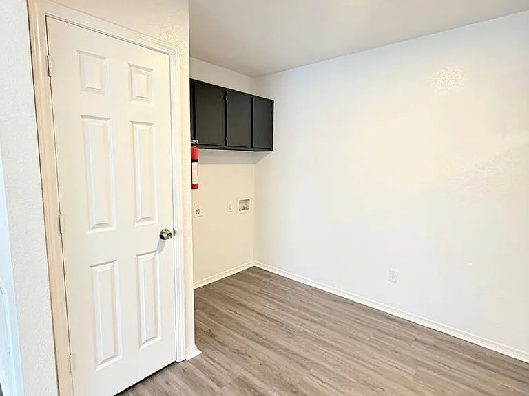 Buffalo Creek Apartment Homes — Photo 42
