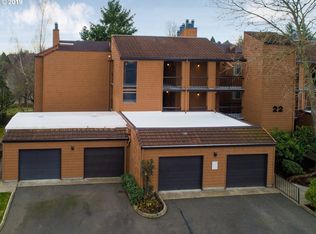 163 Oswego Smt #163, Lake Oswego, OR 97035