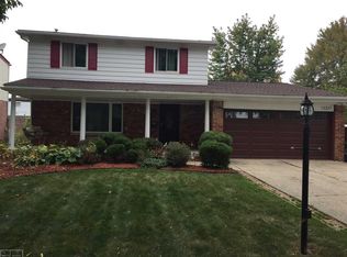 13327 Grand Haven Dr, Sterling Heights, MI