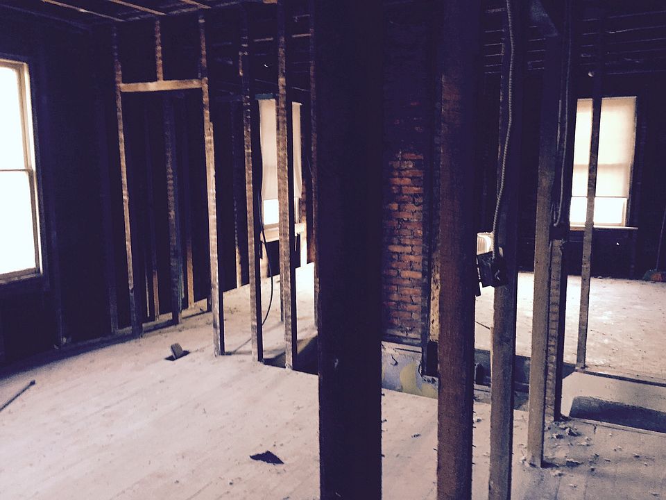 2nd image of 3322 Strickland St