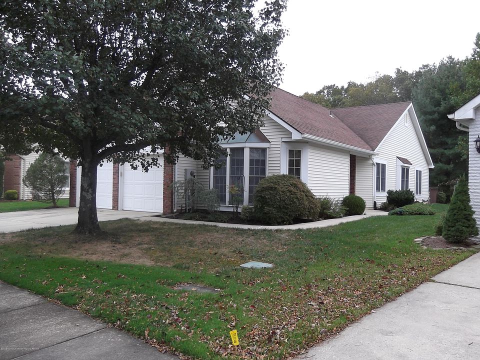 1st image of 1754 Sweetbay Dr