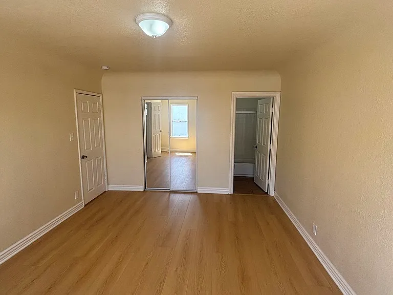 5158 Denker Ave — Photo 11