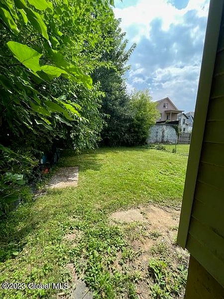 5th image of 22 Glendale Avenue