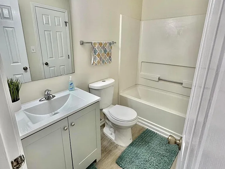 217 Waterdown Dr #7 — Photo 9