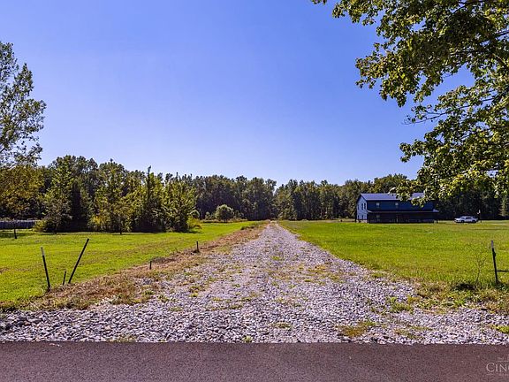 5th image of 2587 Moler Rd