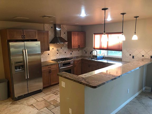 5th image of 41781 Hopewell Ave