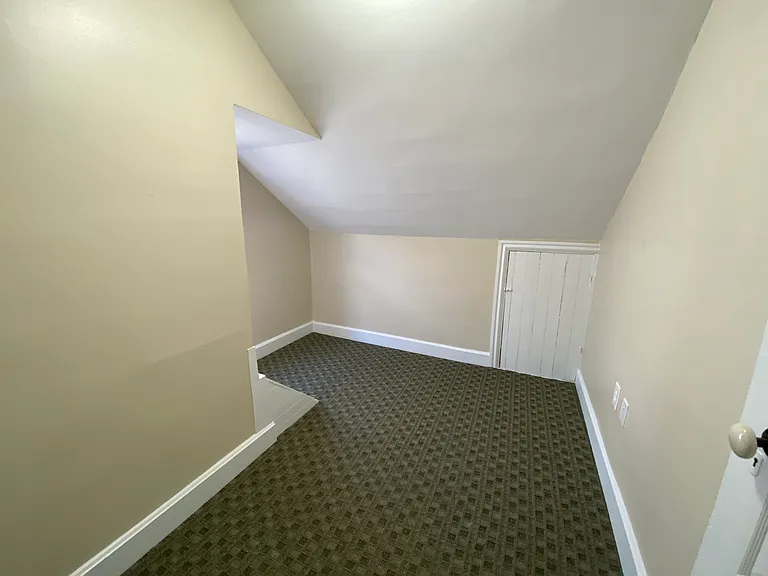 25 E North St — Photo 28
