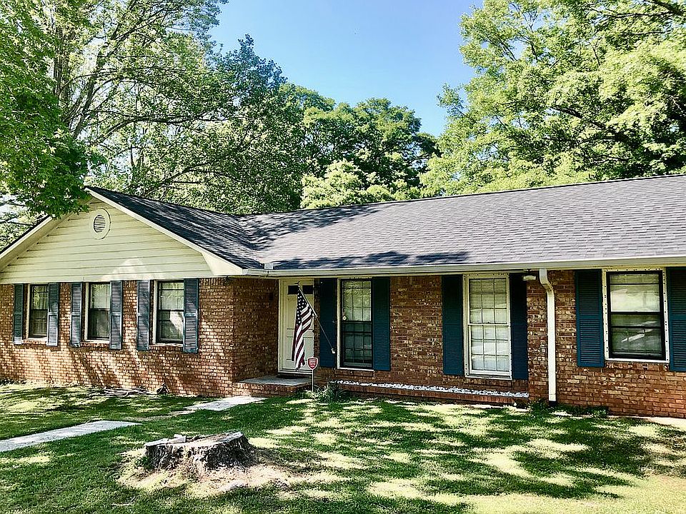 2nd image of 675 Coventry Dr