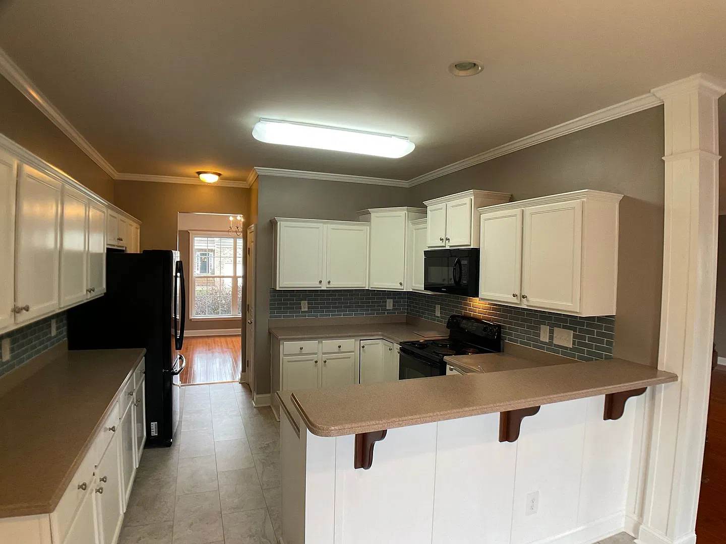 300 Large Oak Lane — Photo 3