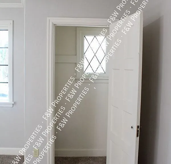 440 Rhoads Ave #C — Photo 3