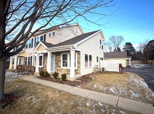 49 Waterbury Cir, Oswego, IL 60543