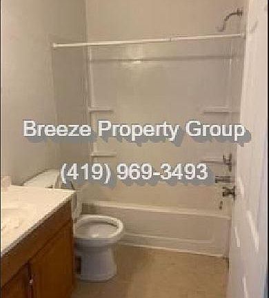 3rd image of 528 Nova St