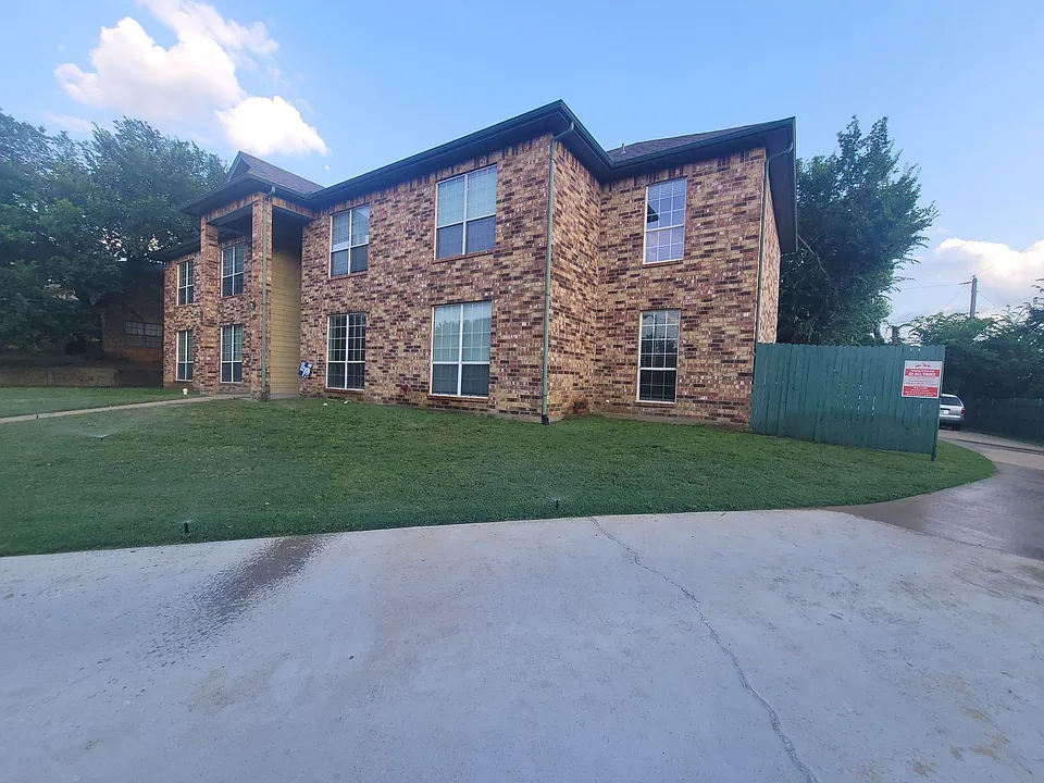813 Betty Ct #A