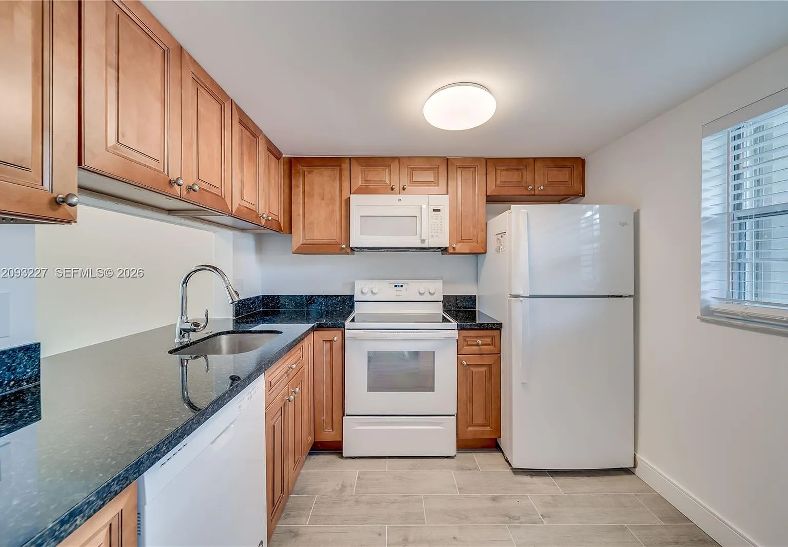 Poinciana 11 Pine Island — Photo 4