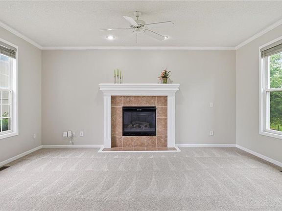 5th image of 13118 New Jersey Ave
