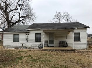 1226 W Sherman St, Paris, TX 75460