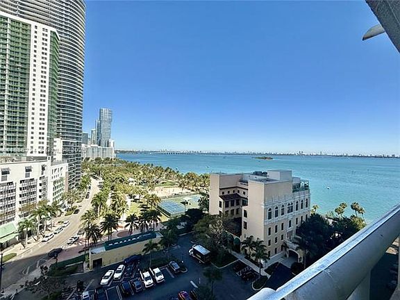 2nd image of 1717 N Bayshore Dr #A1548