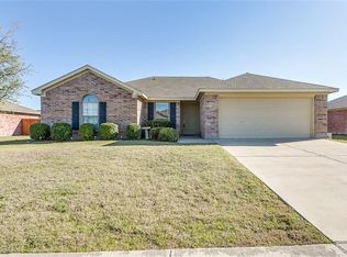 616 Bretts Way, Burleson, TX 76028