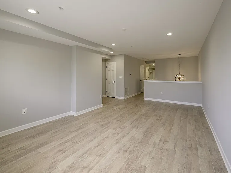 1932 3rd St NE #102 — Photo 7