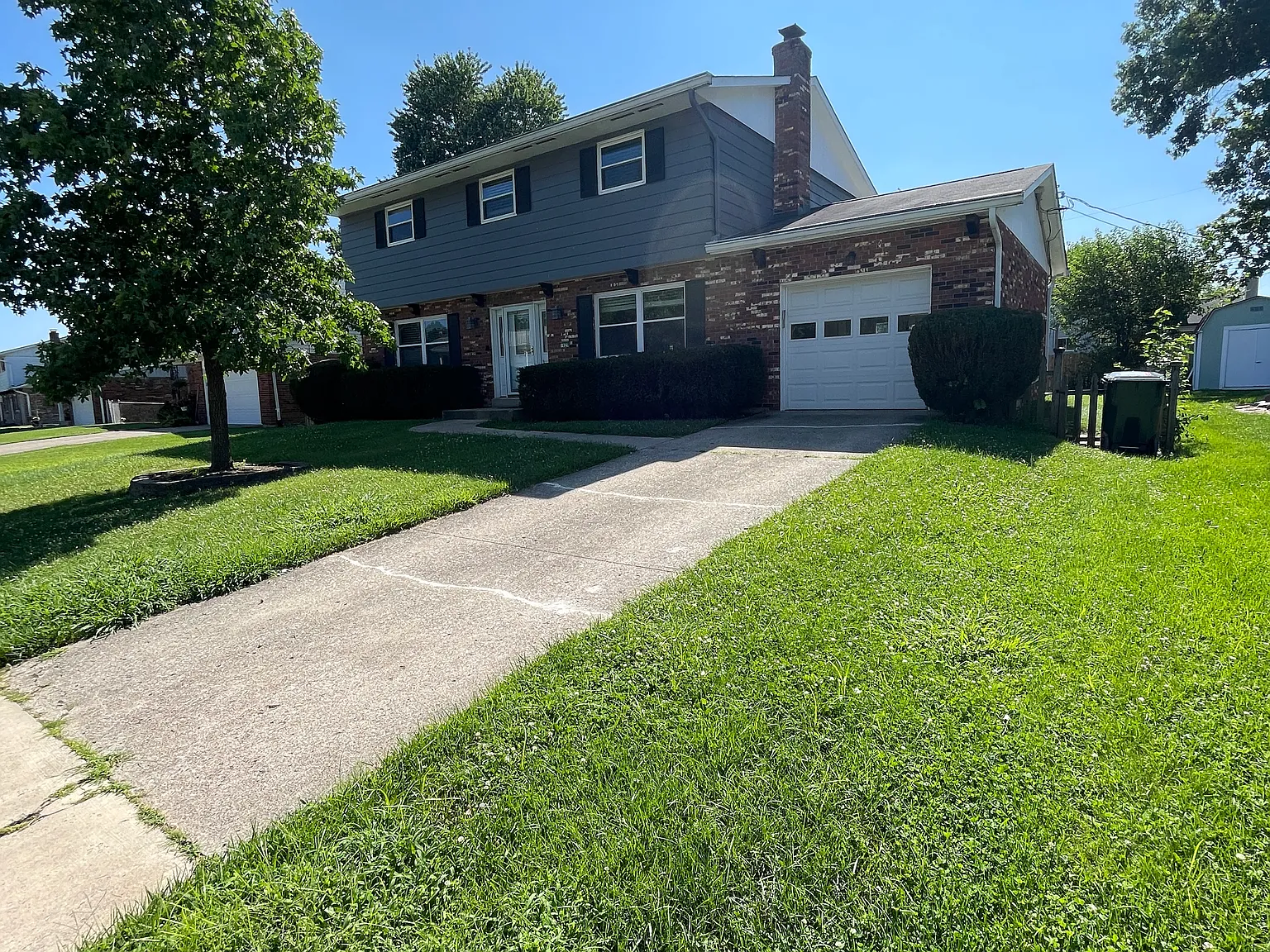 4 bed, 3.5 bath, 1813 sqft, $3,200 — Photo 3