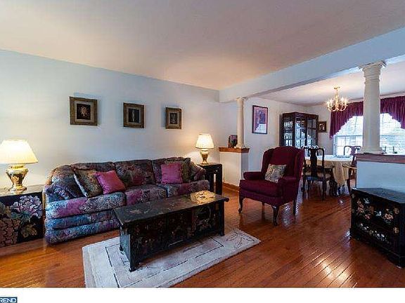5th image of 111 Grove Mansion Way