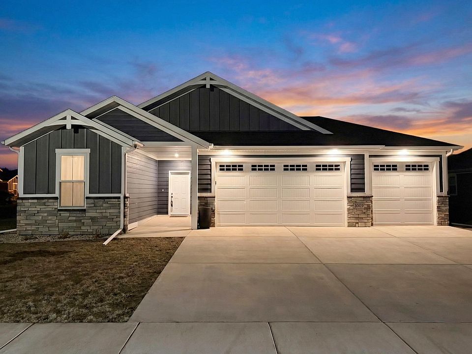 1st image of 3002 Hazelnut Ln
