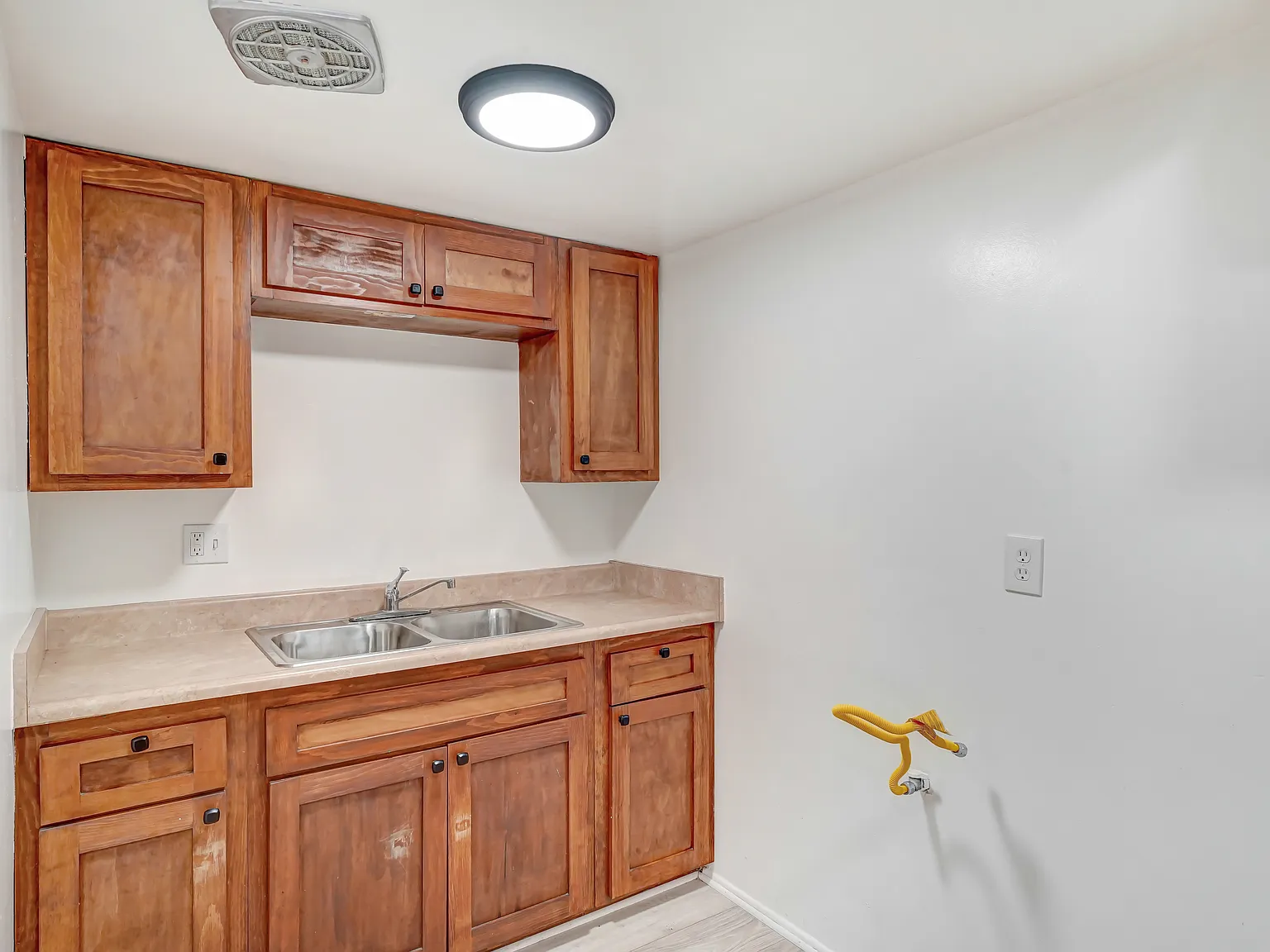 1 bed, 650 sqft, $1,795 — Photo 3