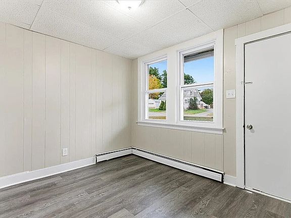 5th image of 935 Sabattus St #1