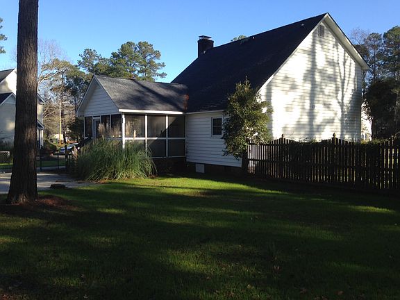 2nd image of 2306 Edgewater Dr