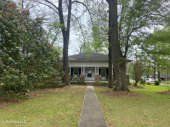 702 E Jackson Rd, Union, MS 39365
