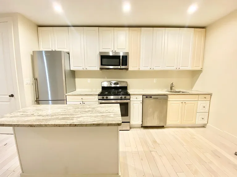 2105 Foster Ave #18 — Photo 1