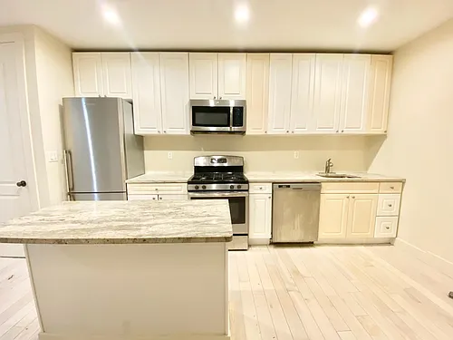 2105 Foster Ave #1H Photo 1