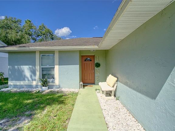 4th image of 206R Ashford Pl