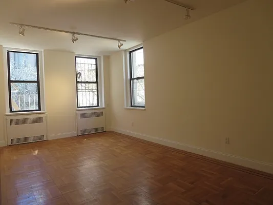 Rented by Citi Habitats | media 17