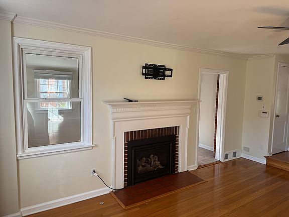 4th image of 1508 W 45th St