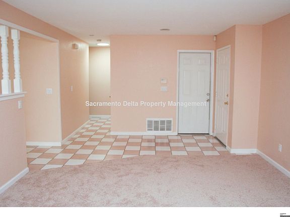 3rd image of 103 Decathlon Cir