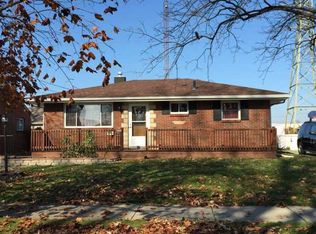 1492 Amesbury Rd, Toledo, OH 43612