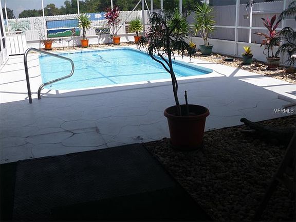 4th image of 5966 Fox Hollow Dr