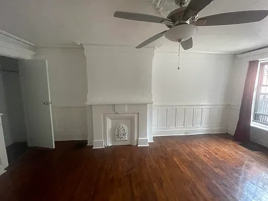 Rented by Batra Group Inc | media 21