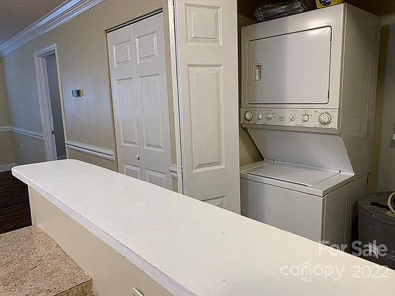 2nd image of 1572 Eagles Pl #L203