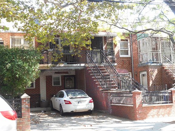 2nd image of 937 E 103rd St